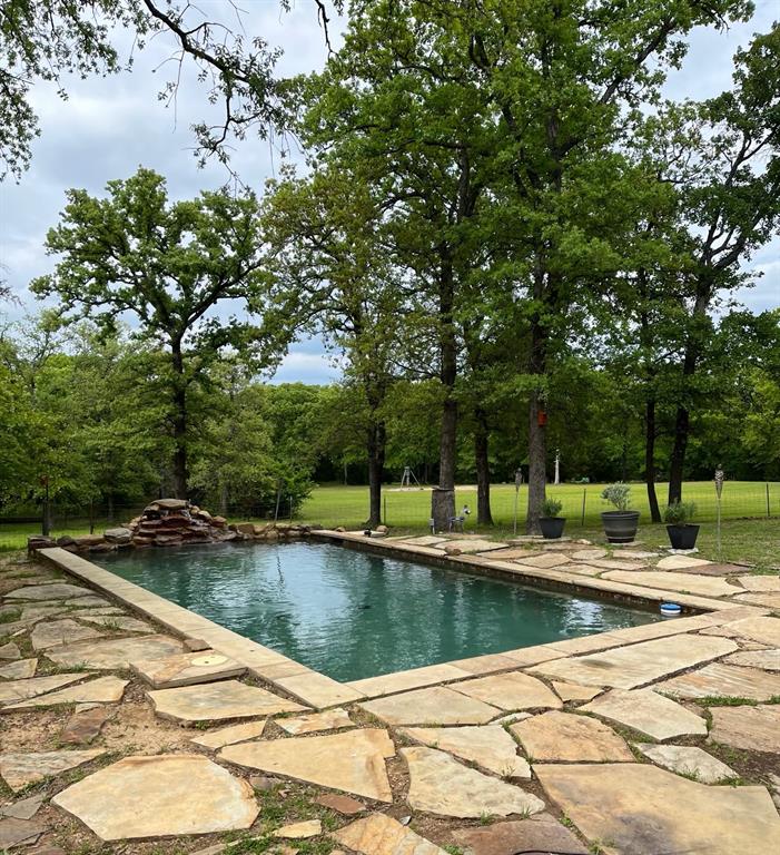 9744 TRAILS END, Terrell, TX 75160