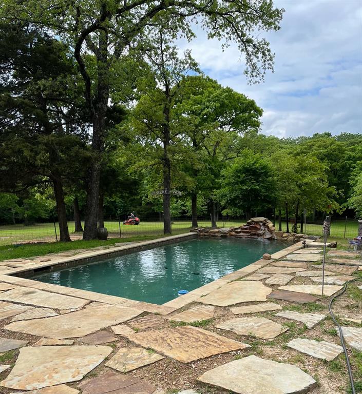 9744 TRAILS END, Terrell, TX 75160