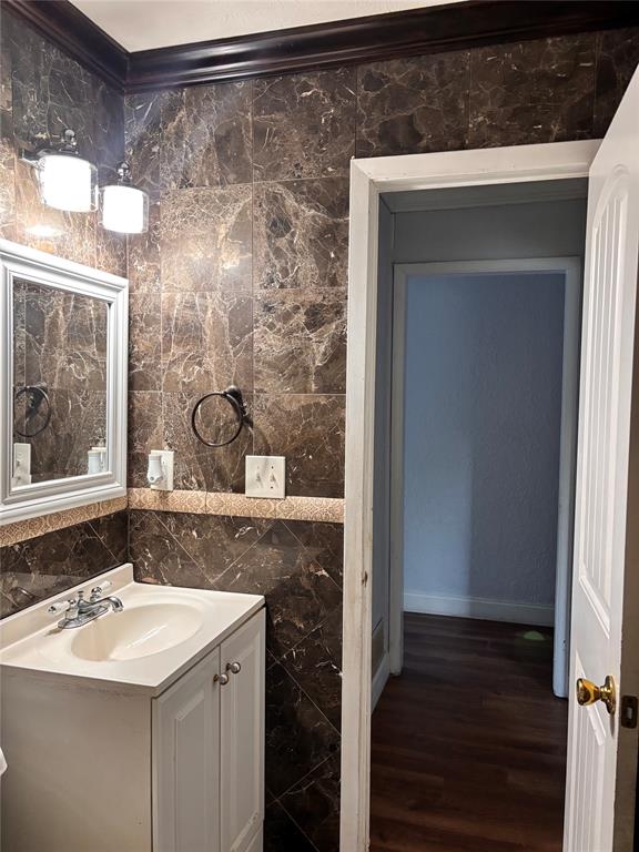 1921 Danbury Drive, Garland, TX 75040