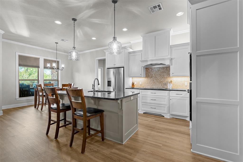 10313 Creekside Lane, Waco, TX 76712 10313 Creekside Lane, Waco, TX 76712