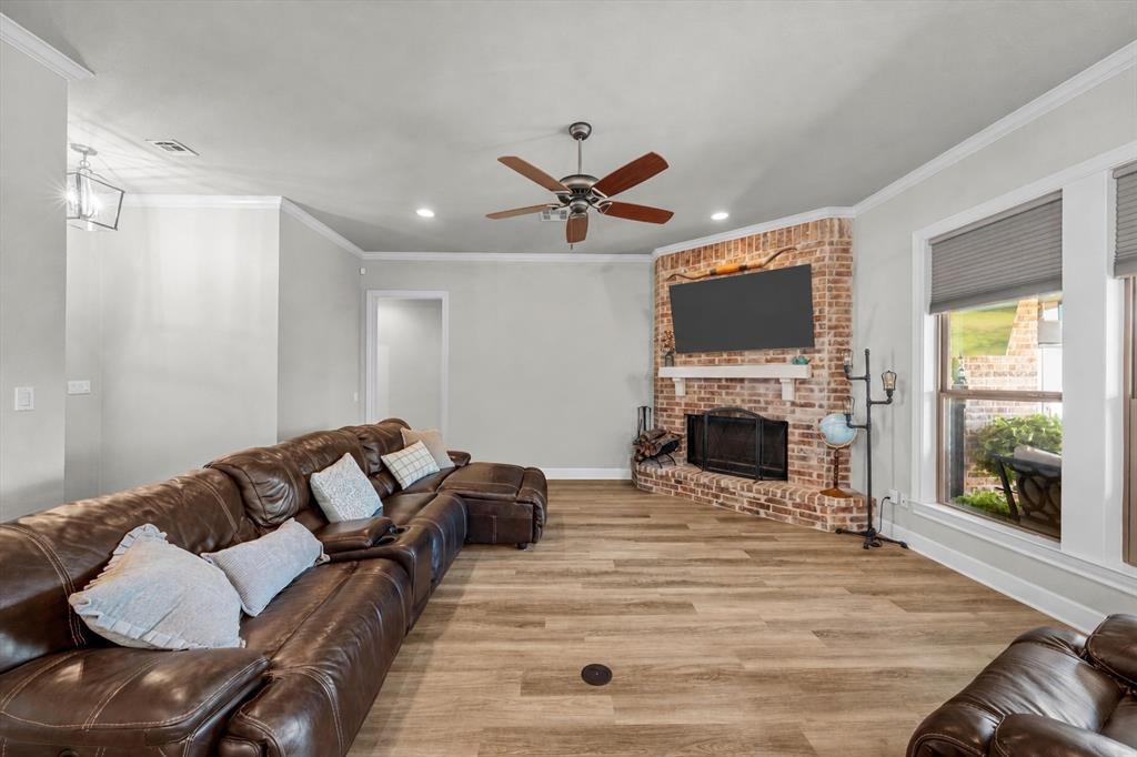 10313 Creekside Lane, Waco, TX 76712