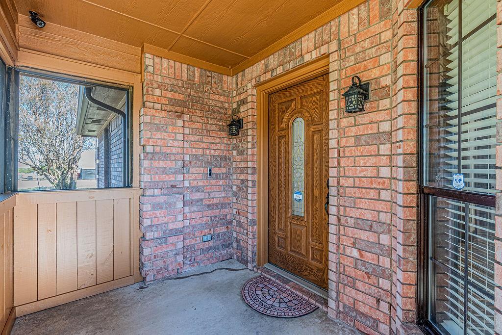 Screened in porch entrance