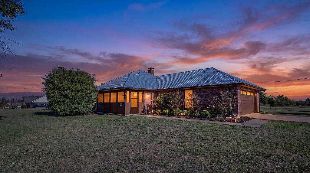 Welcome Home to 1158 County Road 141 in Kaufman, Texas!