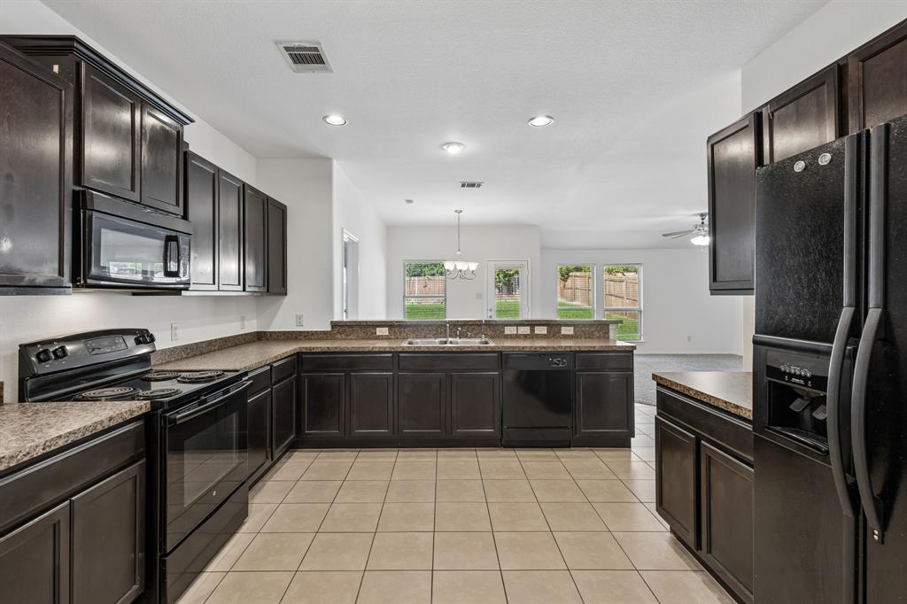 914 Bens Drive, Anna, TX 75409
