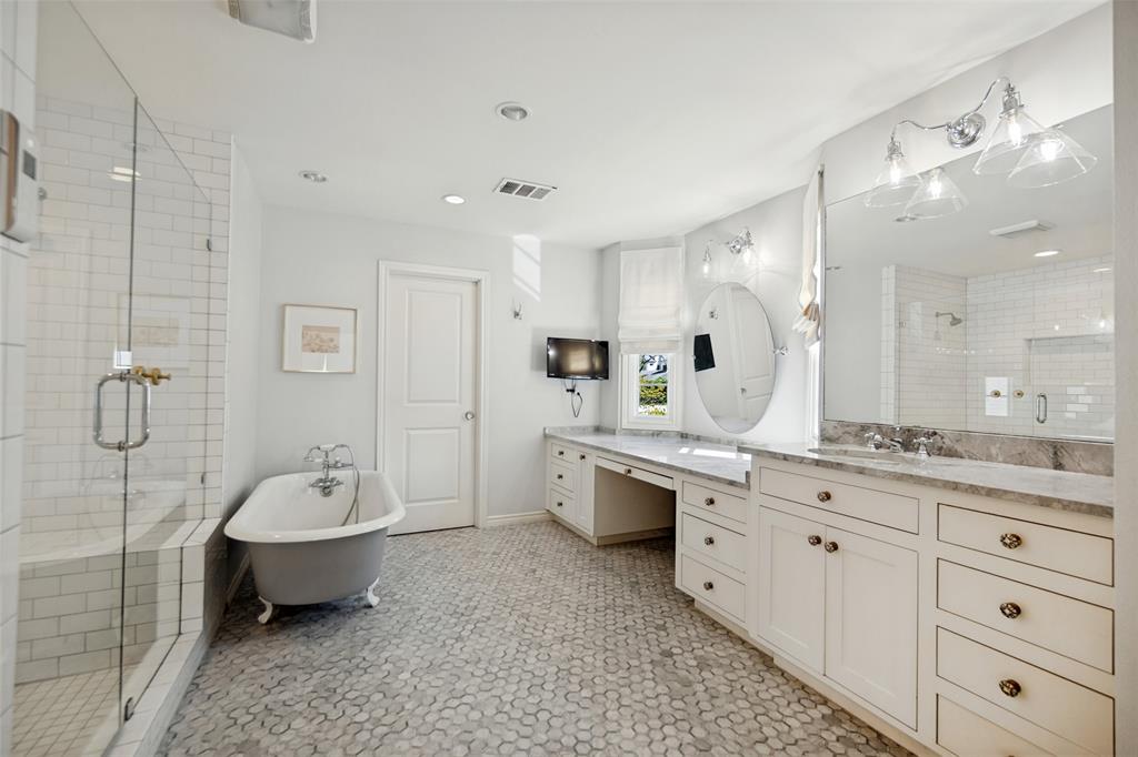 6935 Lakeshore Drive, Dallas, TX 75214