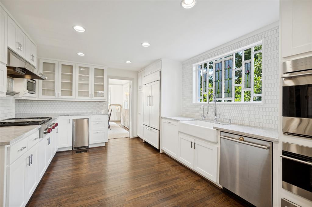 Kitchen into dining room