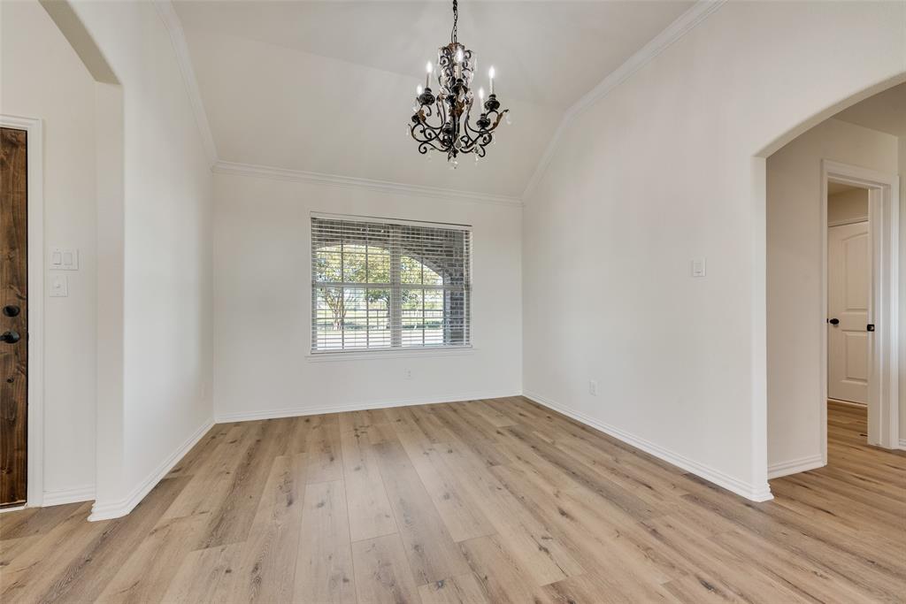 304 Canales Road, Nevada, TX 75173