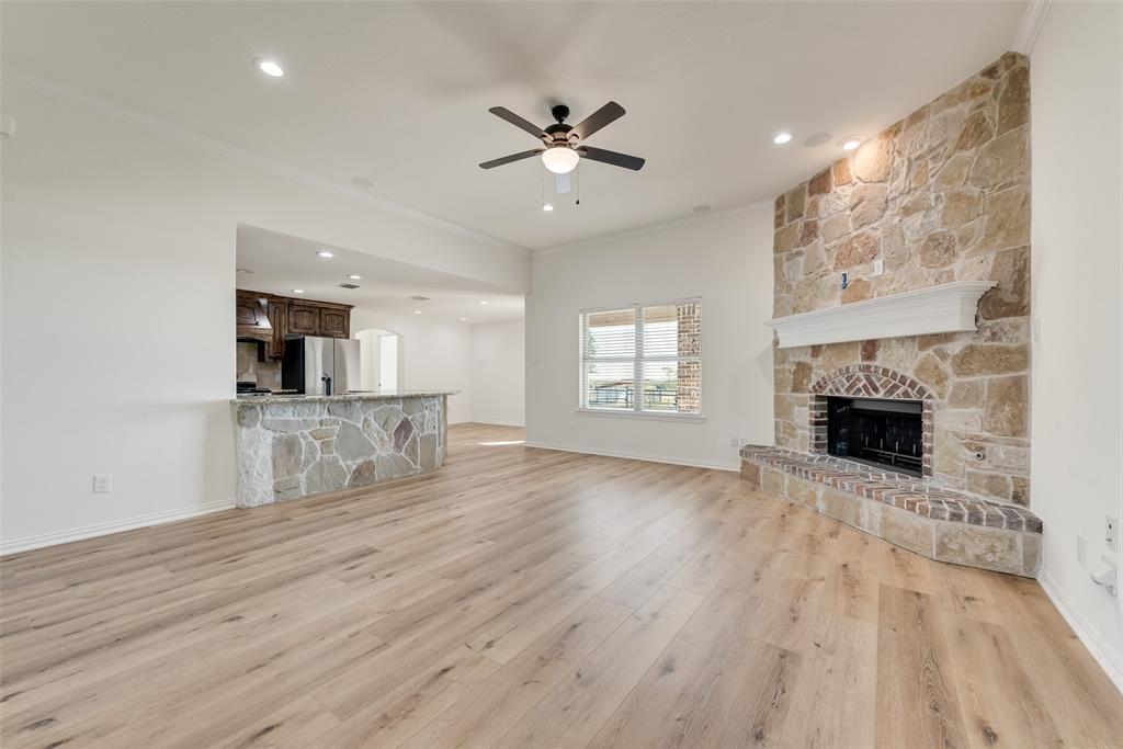 304 Canales Road, Nevada, TX 75173