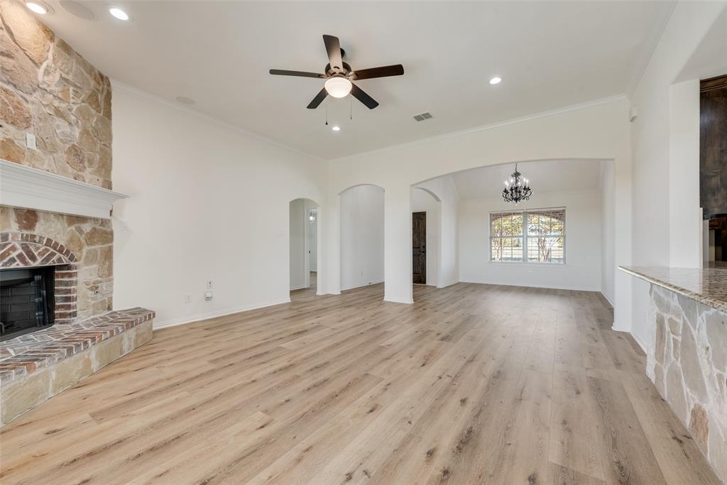 304 Canales Road, Nevada, TX 75173