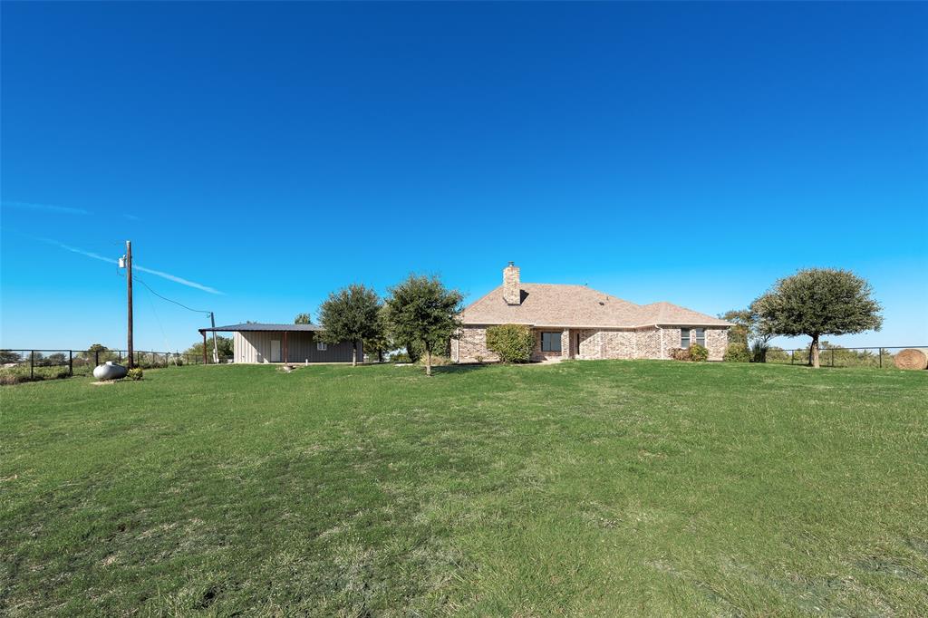 304 Canales Road, Nevada, TX 75173