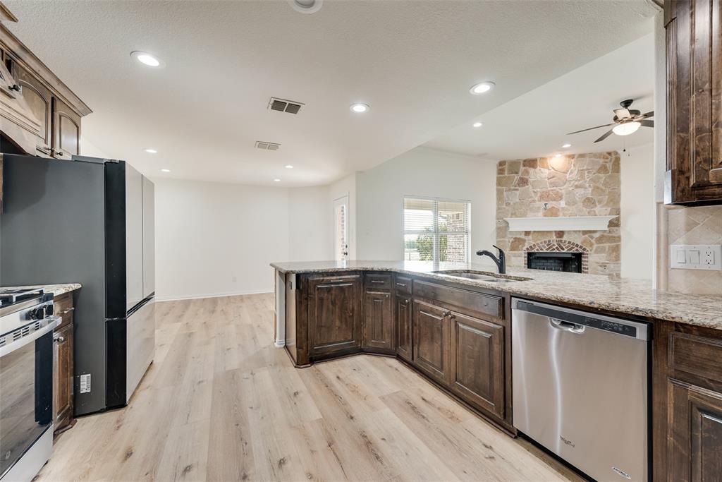 304 Canales Road, Nevada, TX 75173