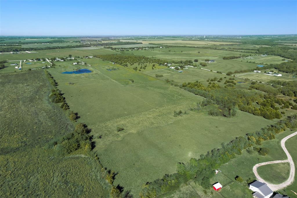 304 Canales Road, Nevada, TX 75173