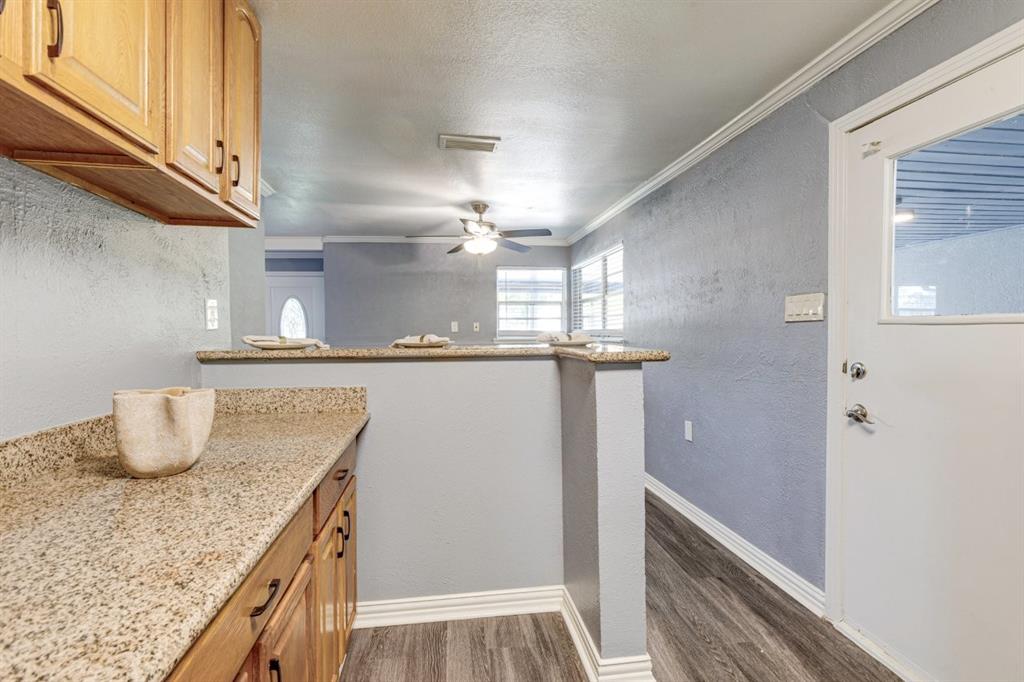 1812 Del Rancho Drive, Irving, TX 75061
