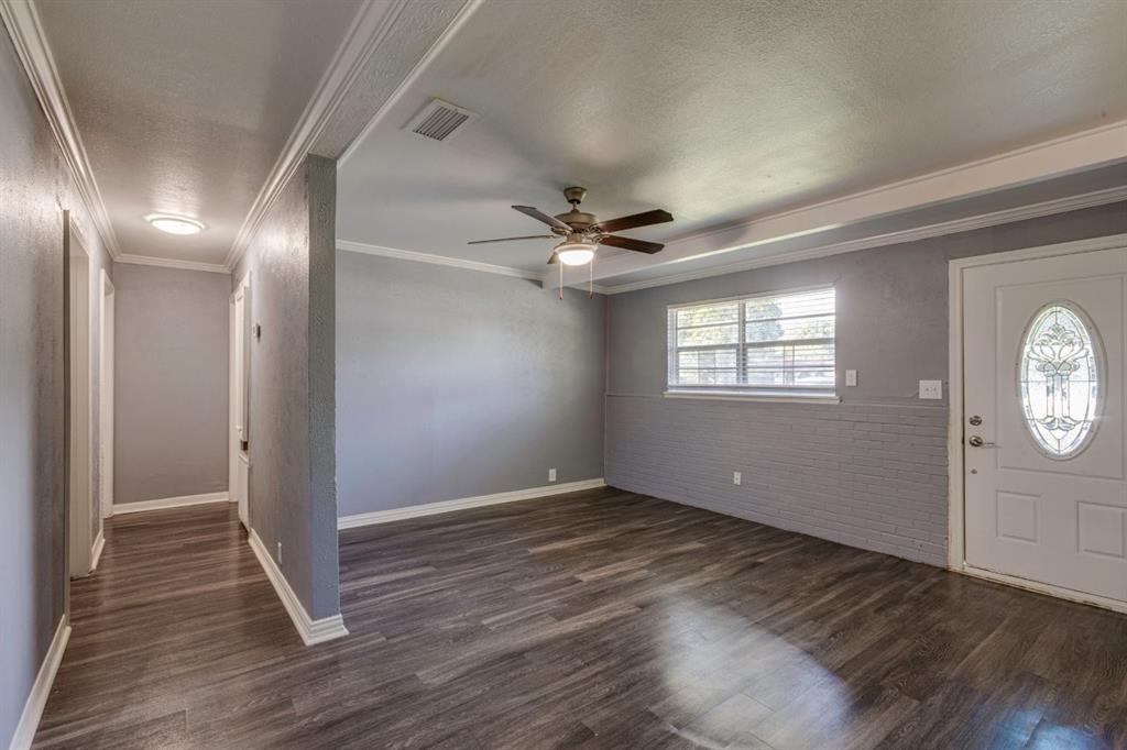 1812 Del Rancho Drive, Irving, TX 75061