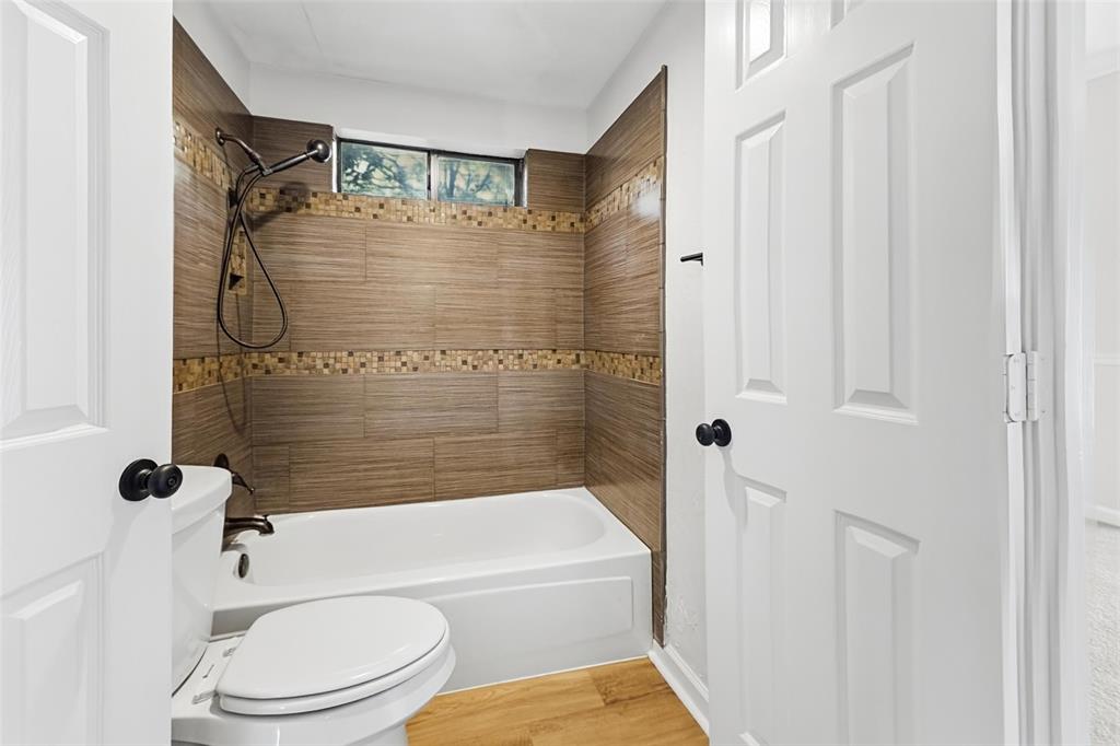 612 N Silver Creek Circle, DeSoto, TX 75115