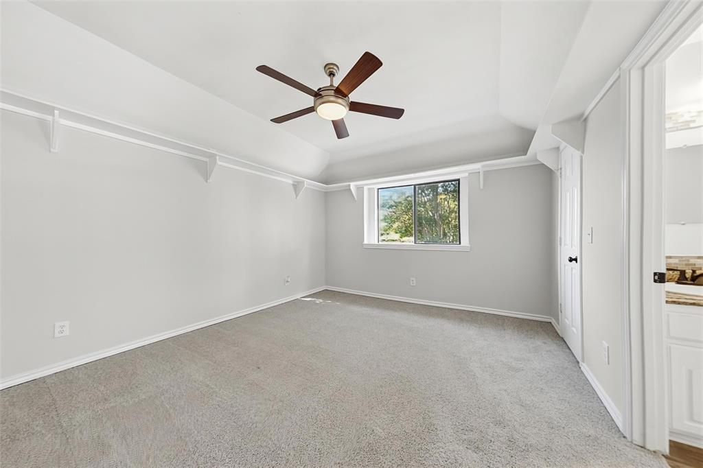 612 N Silver Creek Circle, DeSoto, TX 75115