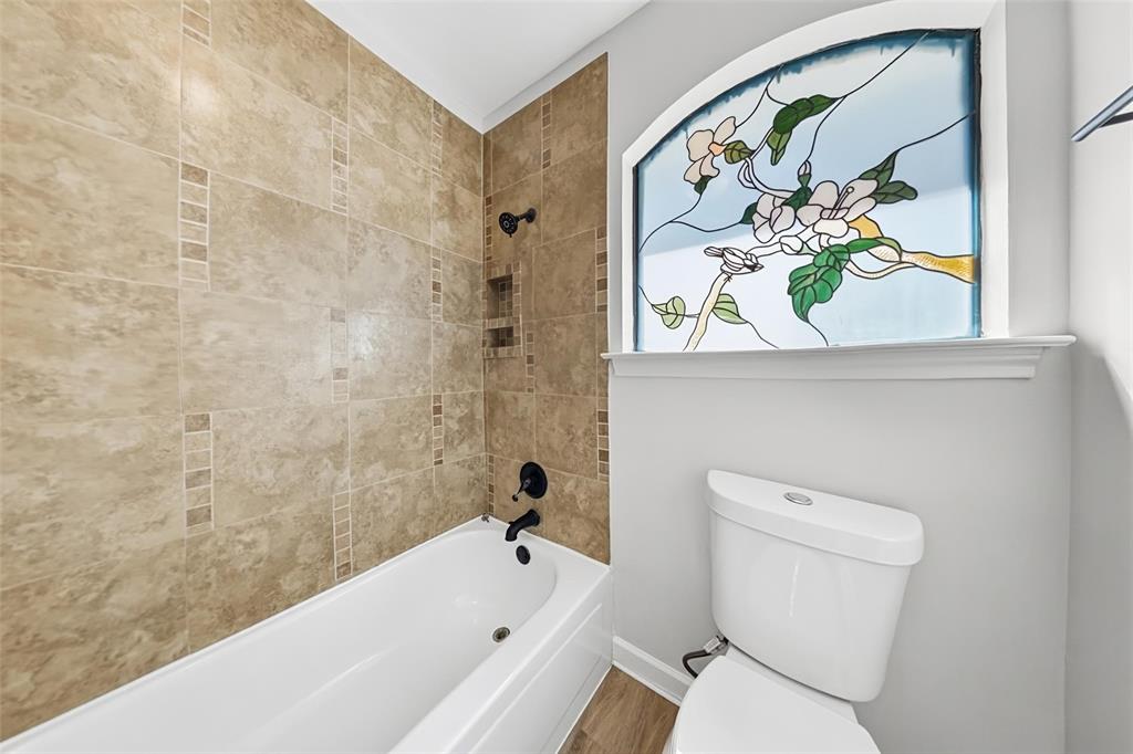 612 N Silver Creek Circle, DeSoto, TX 75115