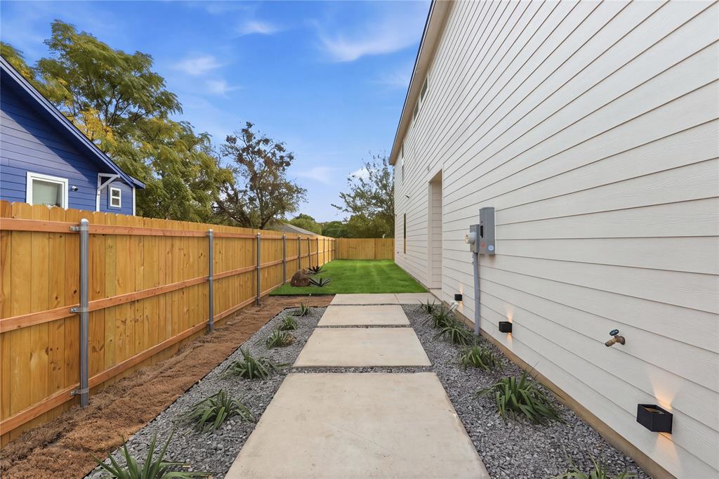 3427 & 3429 Detonte Street, Dallas, TX 75223