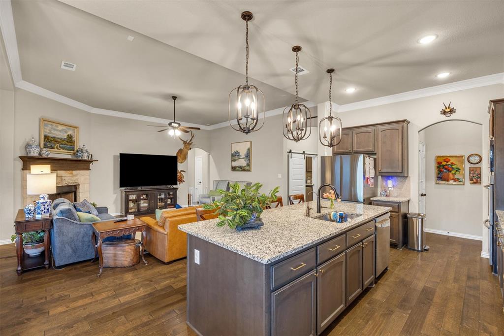 9880 County Road 466, Princeton, TX 75407