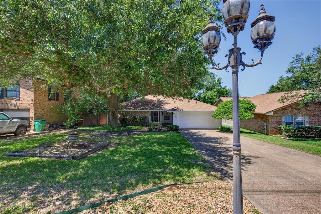 10118 Lakeview Street, Payne Springs, TX 75156