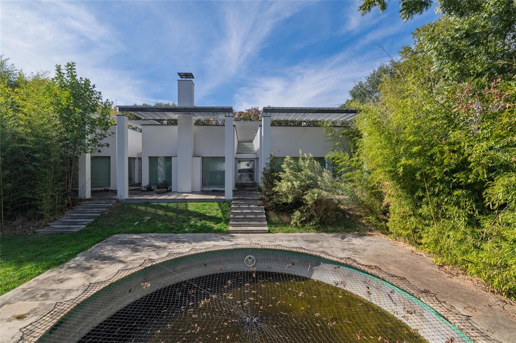 14888 Lake Forest Drive, Addison, TX 75254