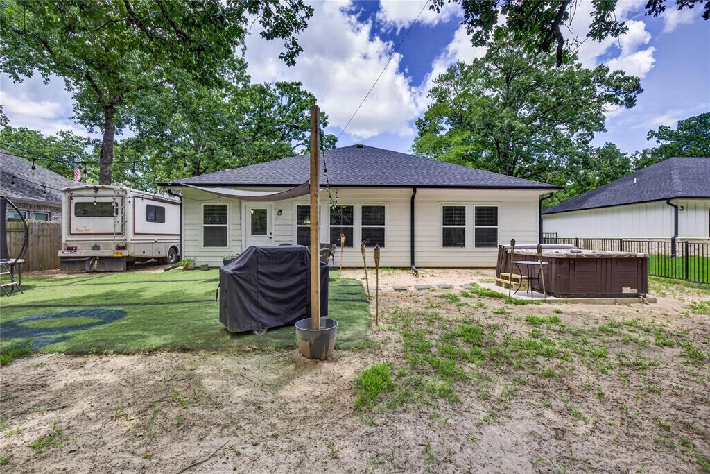 106 Paseo Patricia, Gun Barrel City, TX 75156 106 Paseo Patricia, Gun Barrel City, TX 75156