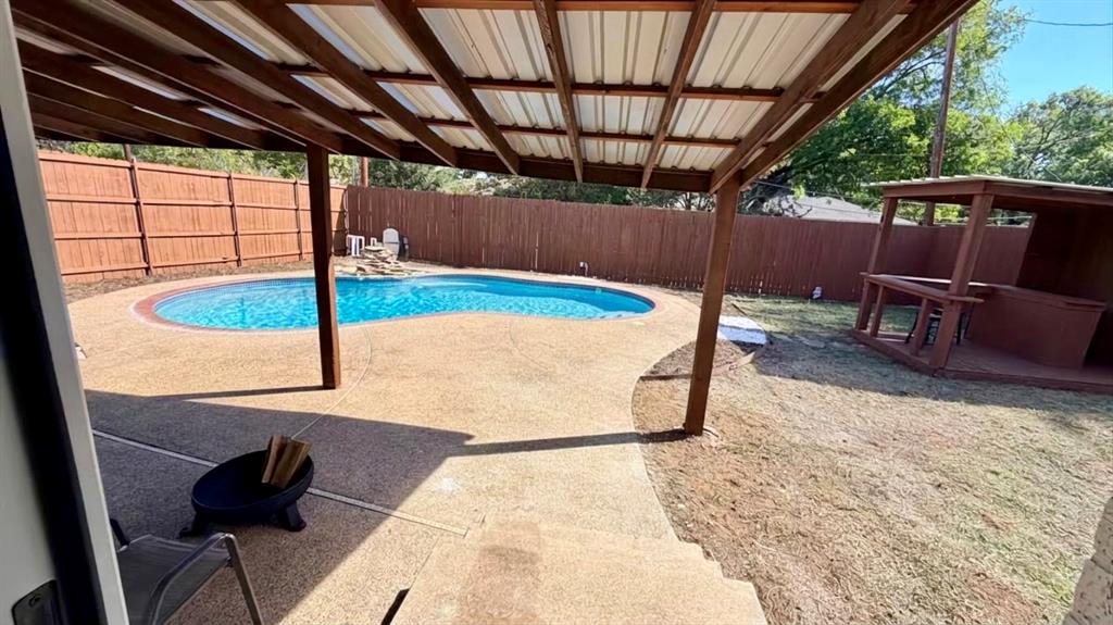 1326 TANAGER Lane, Garland, TX 75042