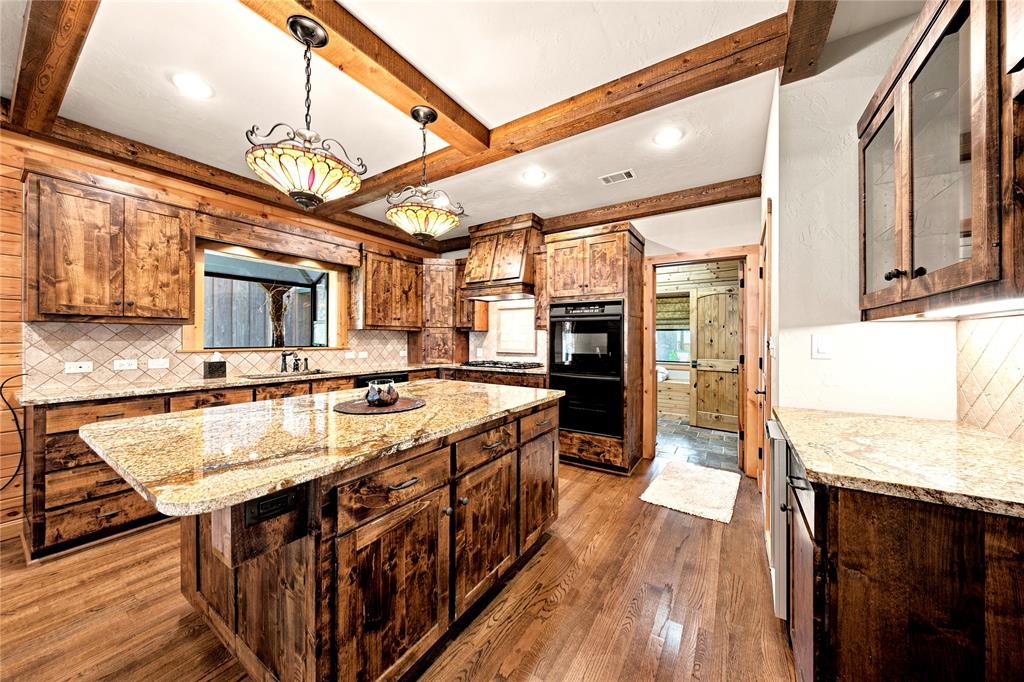 8726 Toler Pointe, Larue, TX 75770 8726 Toler Pointe, Larue, TX 75770
