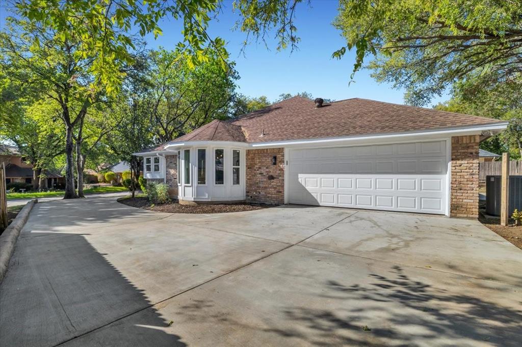 3620 Dahlia Drive, Grand Prairie, TX 75052