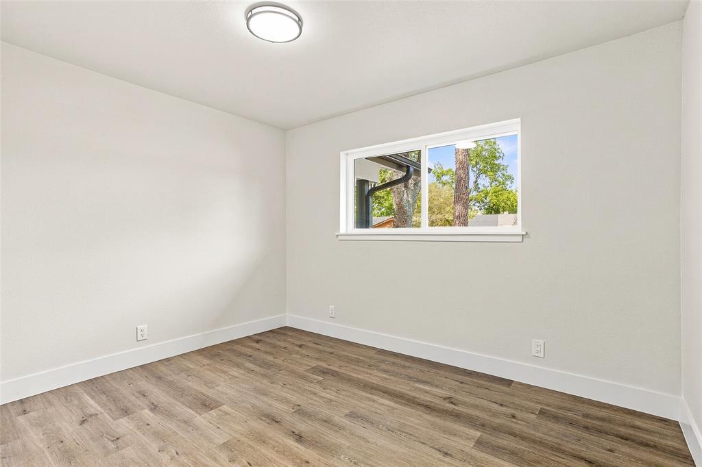 1504 Mosley Drive, Irving, TX 75060