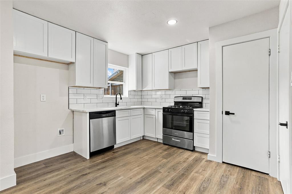 1504 Mosley Drive, Irving, TX 75060