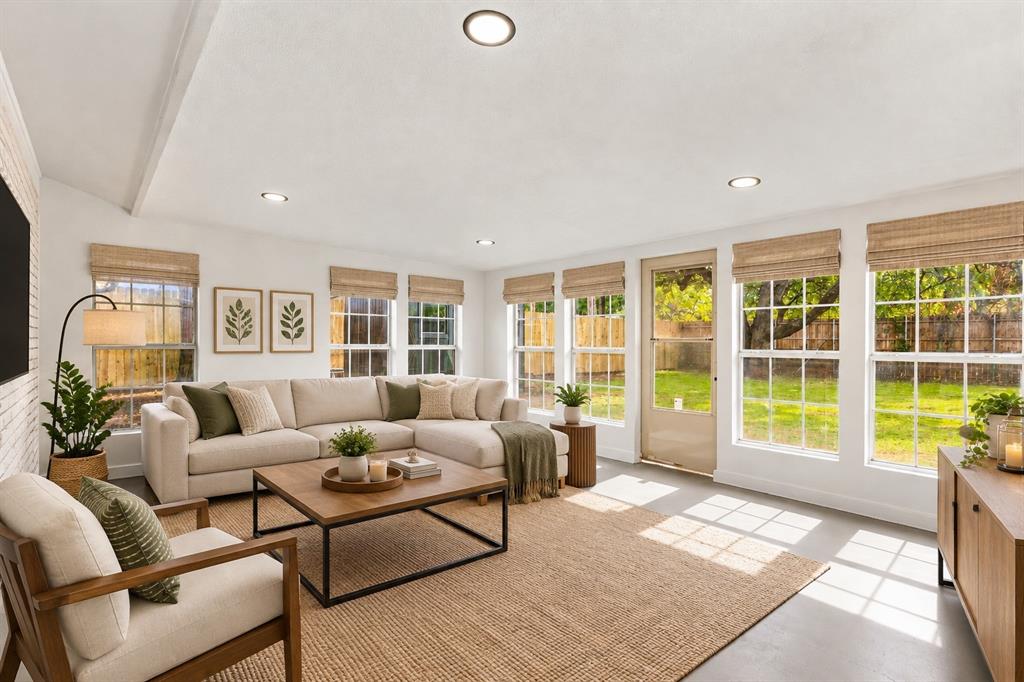 1504 Mosley Drive, Irving, TX 75060