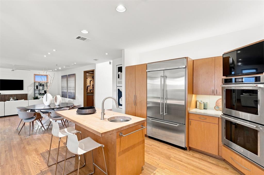 4329 Taos Road, Dallas, TX 75209