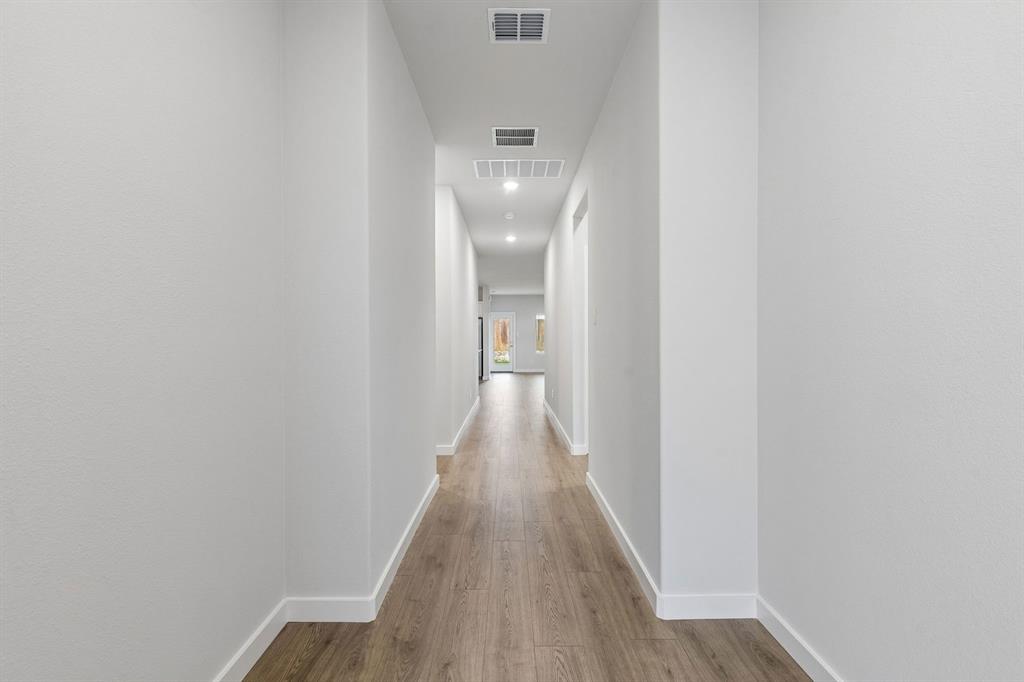 Entryway in the Oscar home plan – REPRESENTATIVE PHOTO