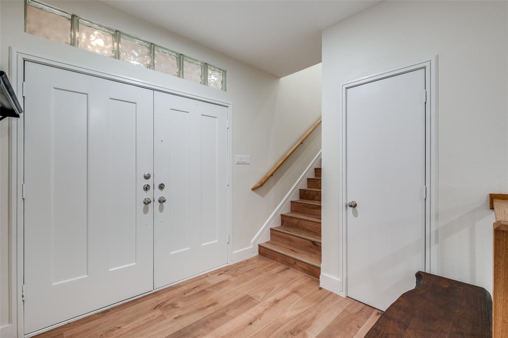 9123 Chapel Valley Road, Dallas, TX 75220
