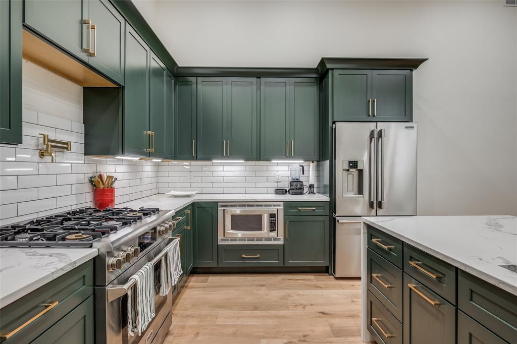 9123 Chapel Valley Road, Dallas, TX 75220