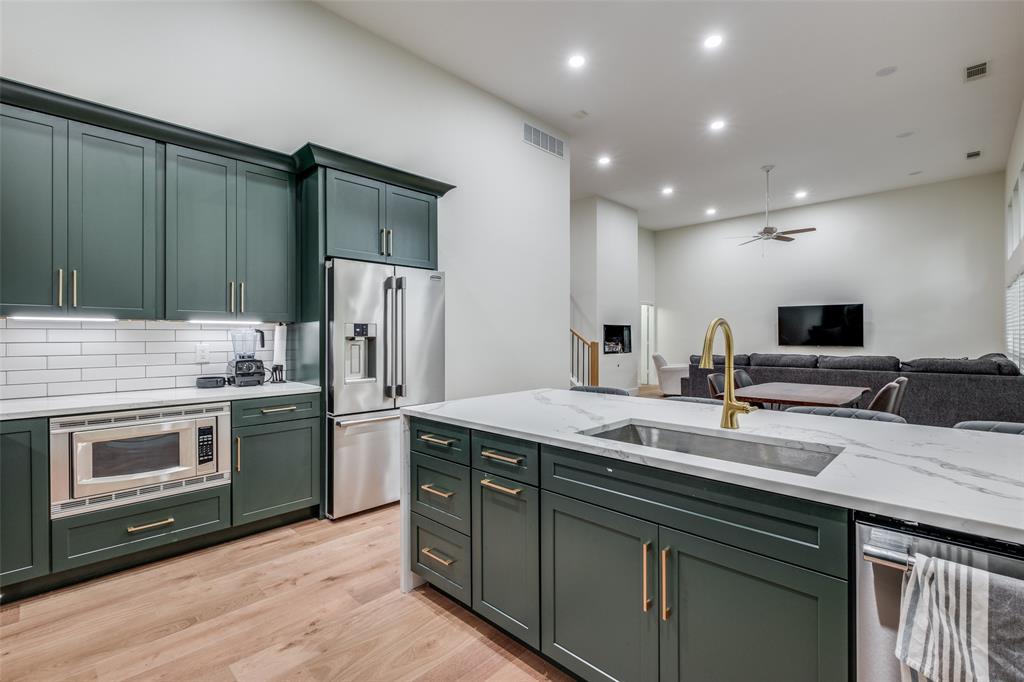 9123 Chapel Valley Road, Dallas, TX 75220