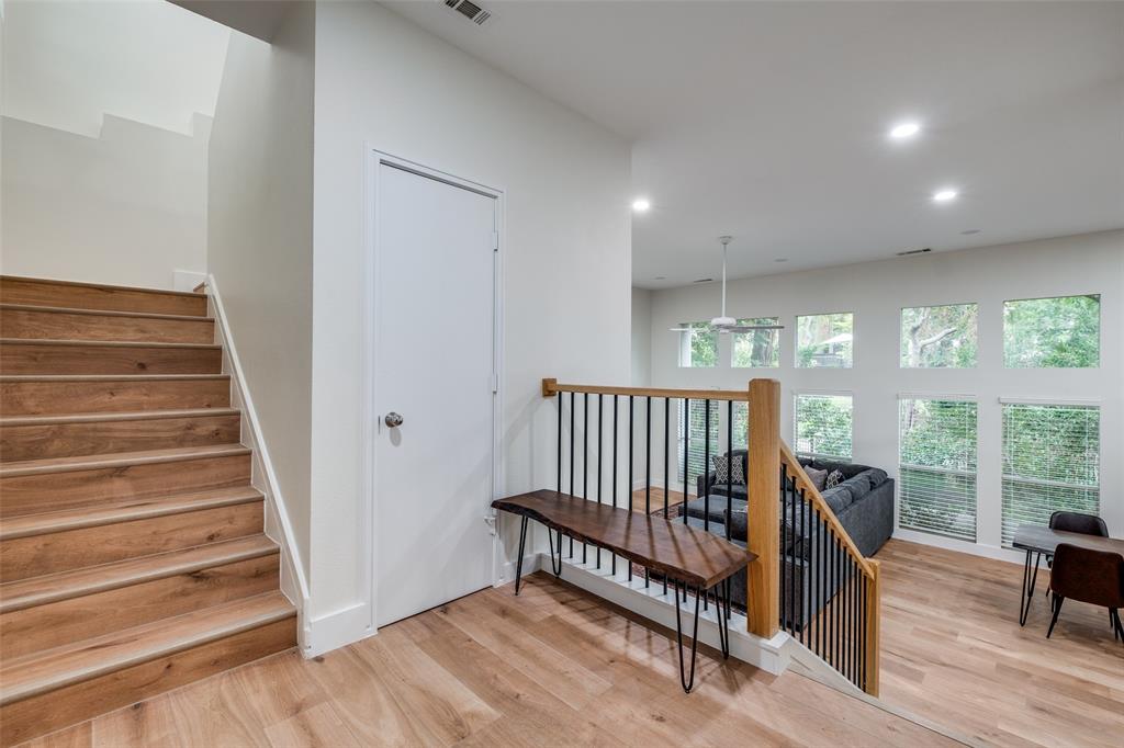 9123 Chapel Valley Road, Dallas, TX 75220
