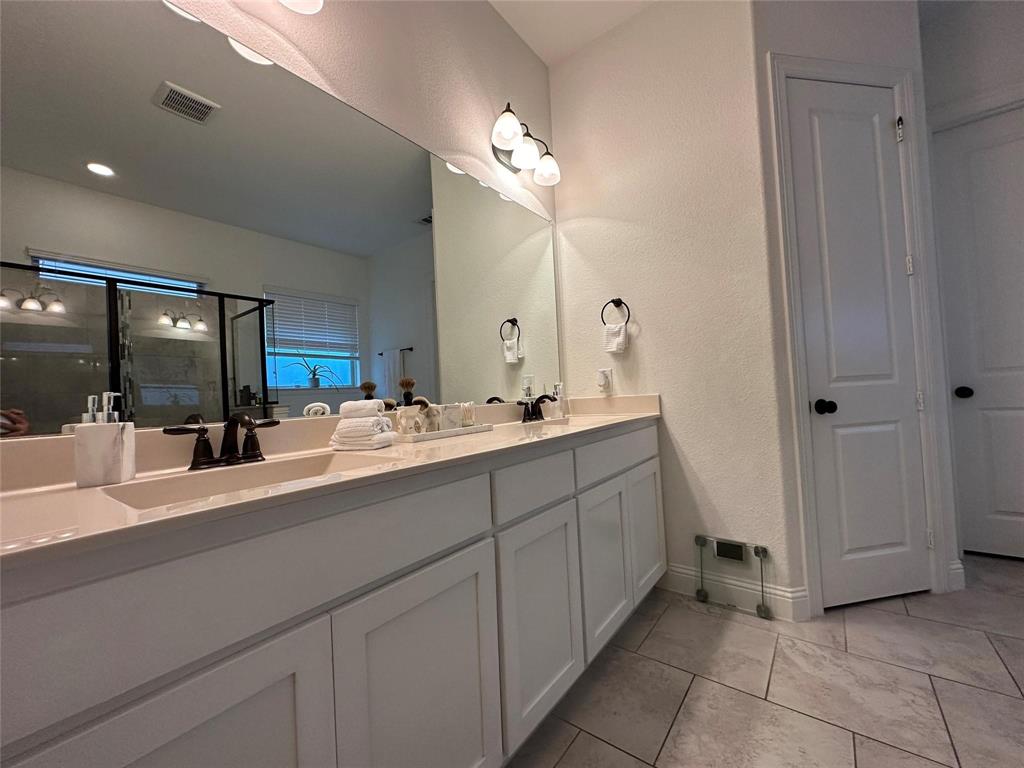 3709 Delta Drive, McKinney, TX 75071 3709 Delta Drive, McKinney, TX 75071
