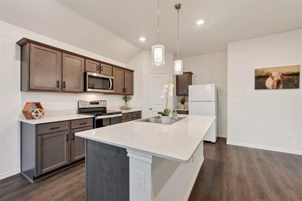 706 Heirloom Lane, Royse City, TX 75189