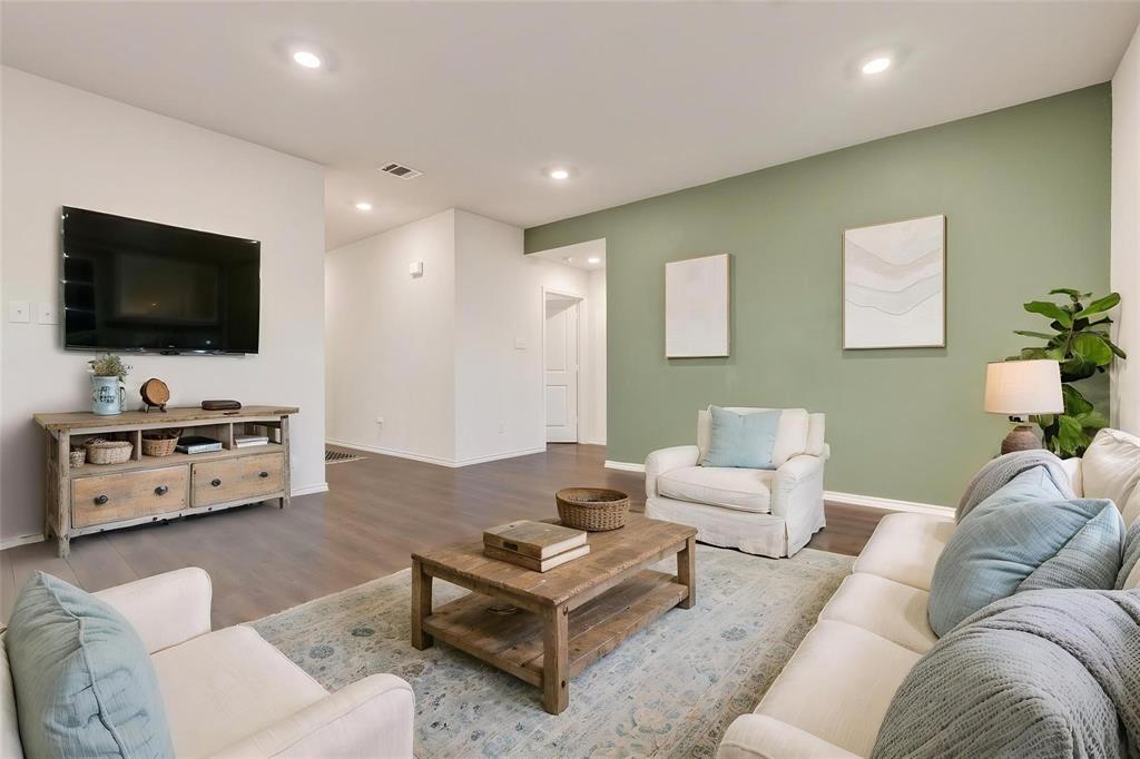 706 Heirloom Lane, Royse City, TX 75189