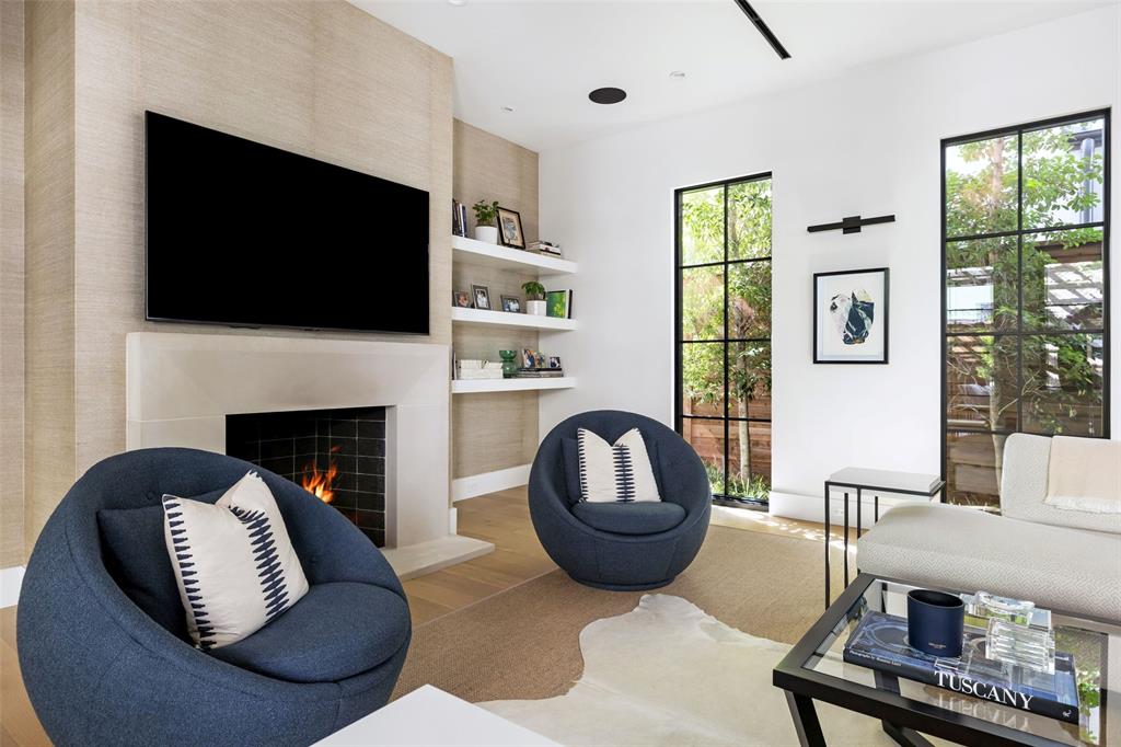7710 Chatsworth Place, Dallas, TX 75230