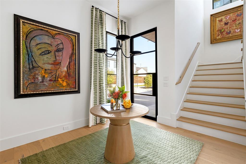 7710 Chatsworth Place, Dallas, TX 75230