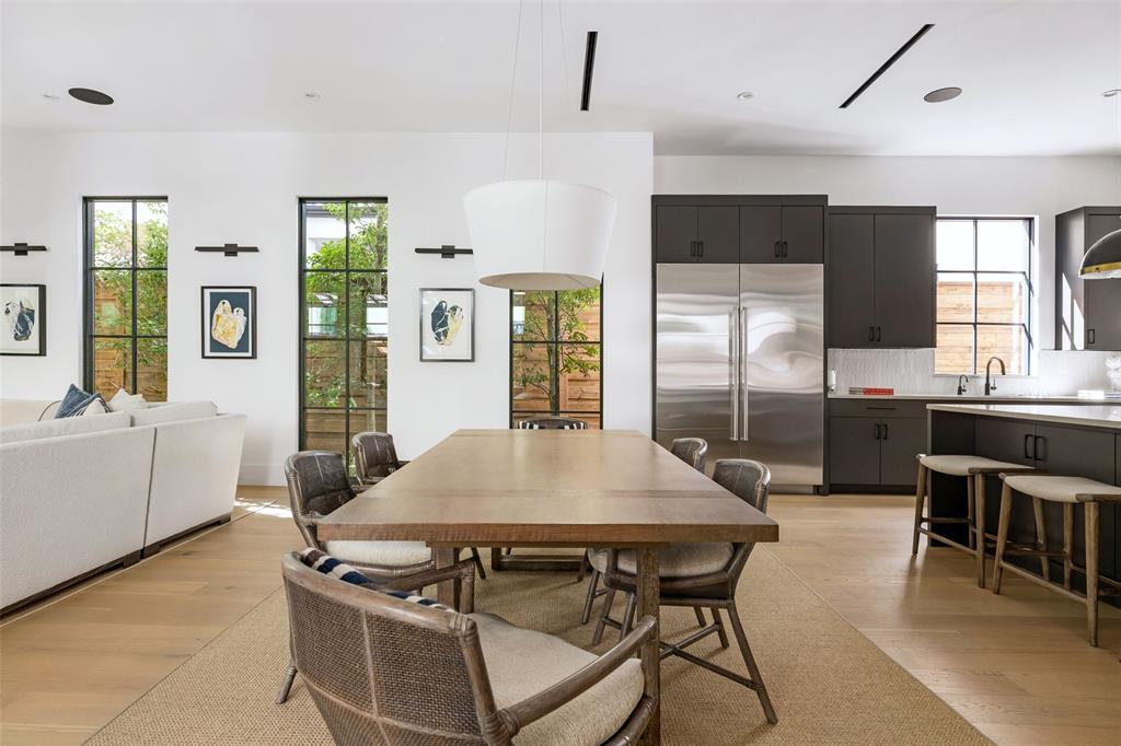 7710 Chatsworth Place, Dallas, TX 75230