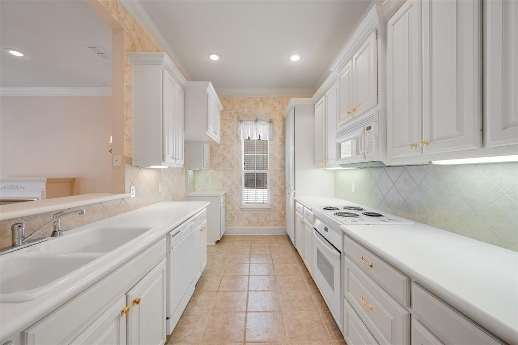 2417 Homestead Lane, Tyler, TX 75701