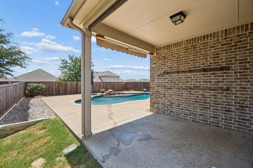 2909 Barnsley Drive, McKinney, TX 75071