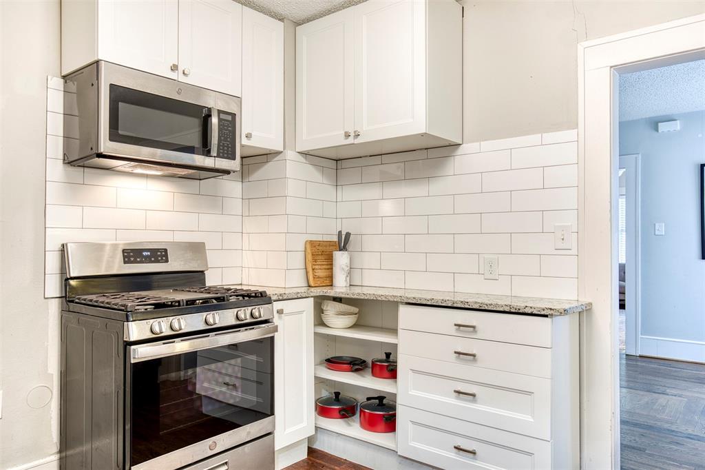 413 N Winnetka Avenue, Dallas, TX 75208