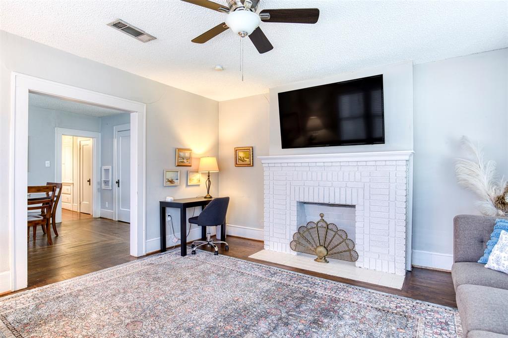 413 N Winnetka Avenue, Dallas, TX 75208