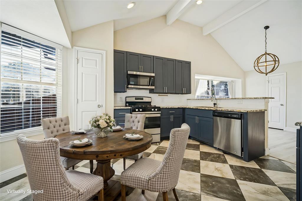 Breakfast Nook - Virtually Staged