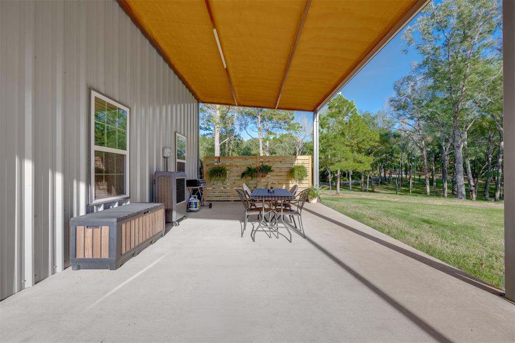 22080 County Road 4117, Frankston, TX 75763
